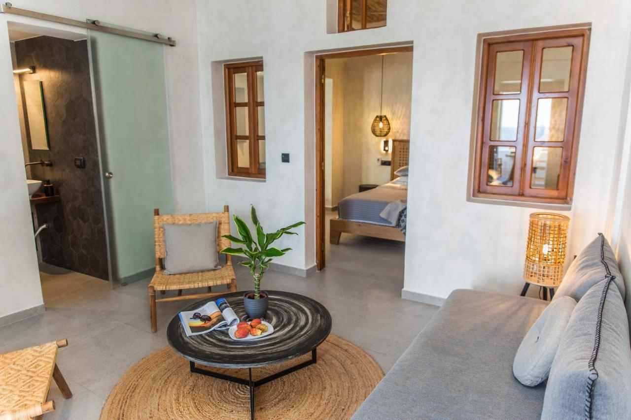 Almyra Oia Suites Exterior foto